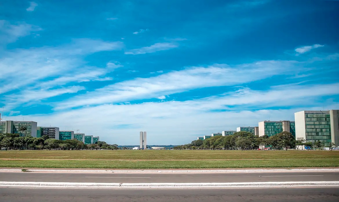 Governo edita regras para remover servidores em casos de violência