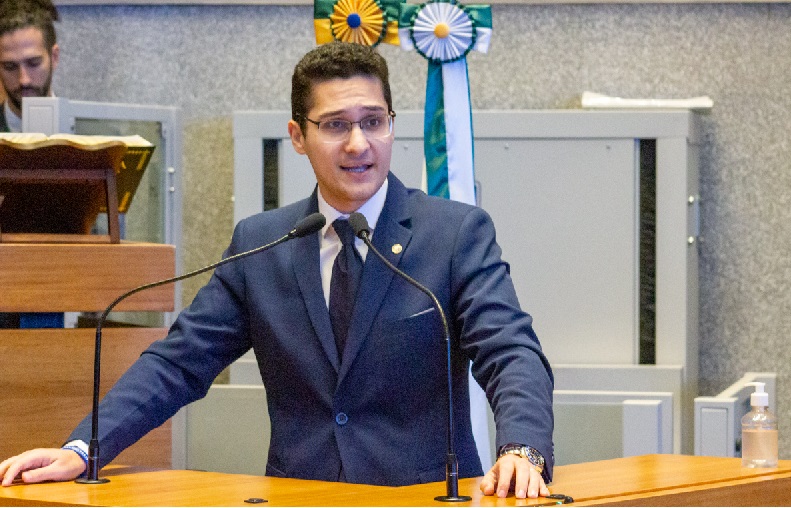 Lei reforça papel preventivo das escolas e amplia proteção à infância no DF