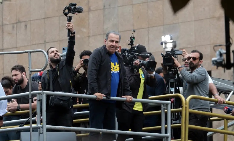 Moraes vota por tornar Malafaia réu por ofensa ao Comando do Exército