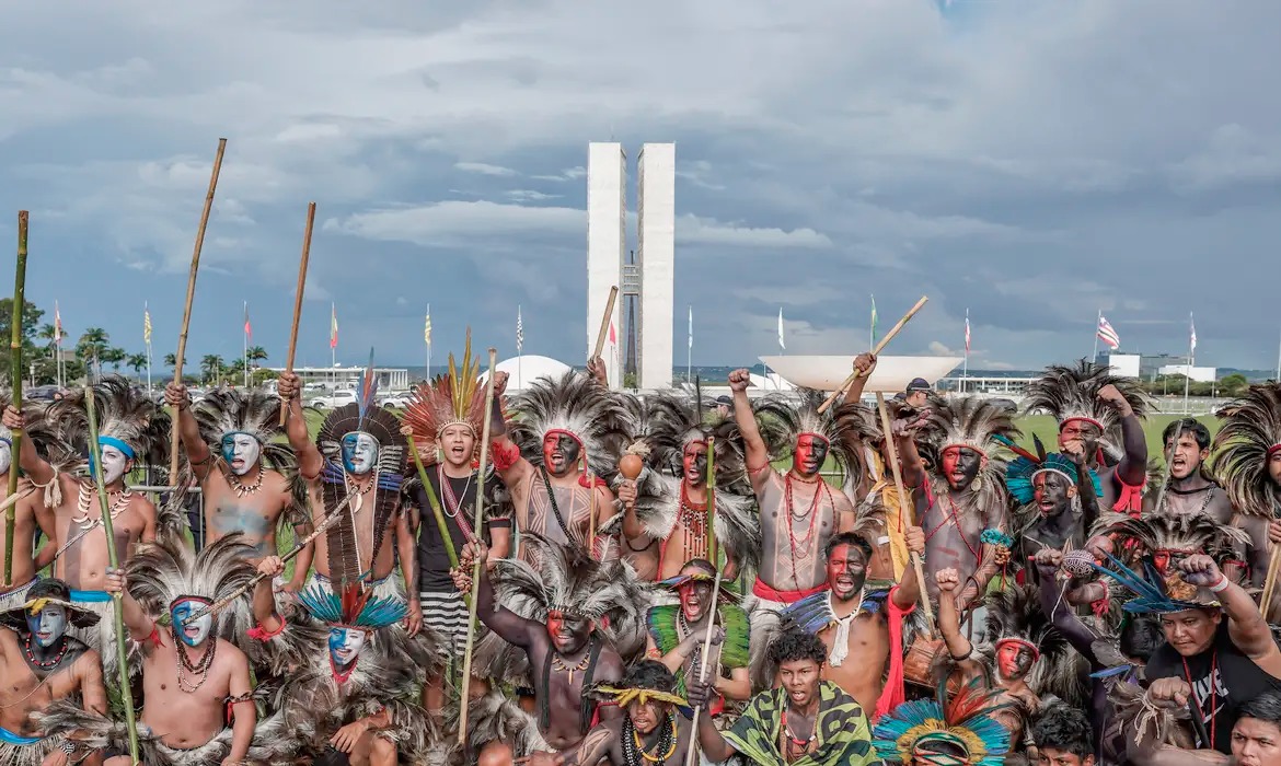 Indígenas levam a Itamaraty proposta de áreas livres de petróleo e gás