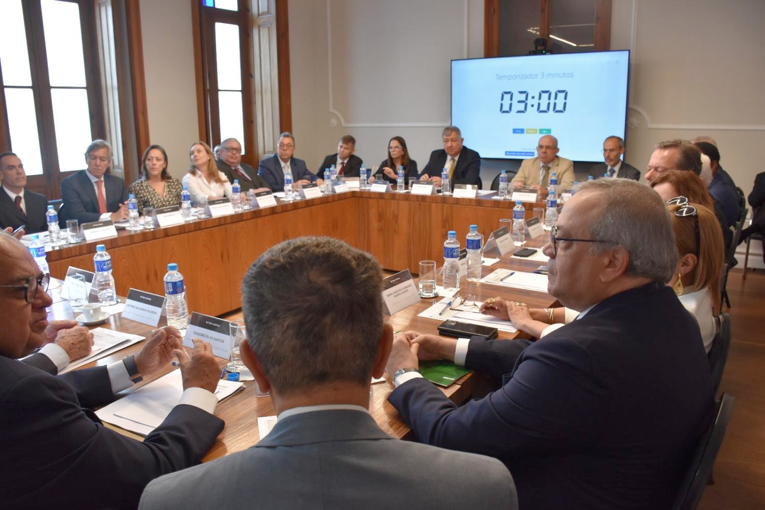 Presidente do TRF2 integra debate sobre competência do Tribunal do Júri e criminalidade organizada