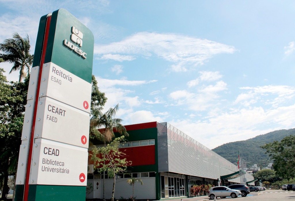 STF derruba lei de SC que proibiu cotas raciais nas universidades