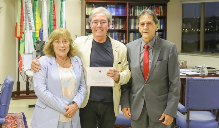 Presidente e vice-presidente eleitos do TRE-RS convidam para posse em maio