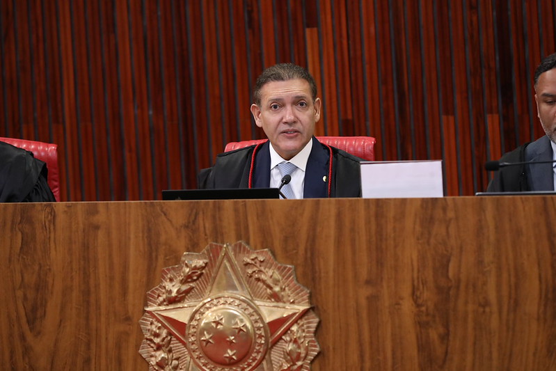 IA nas eleições: proteger o voto sem tutelar o debate